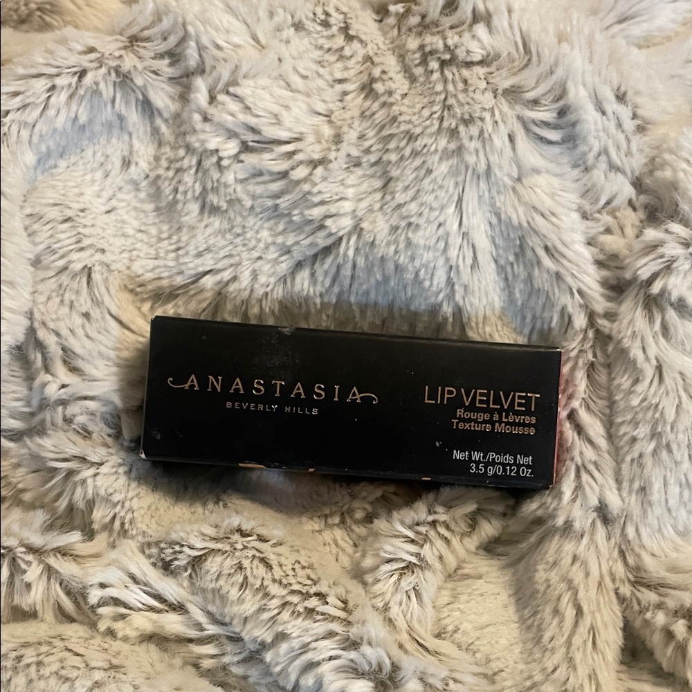 Anastasia Beverly Hills Lip Velvet in kiss. Beautiful nude shade